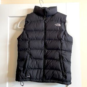 Black North Face vest. Size small
